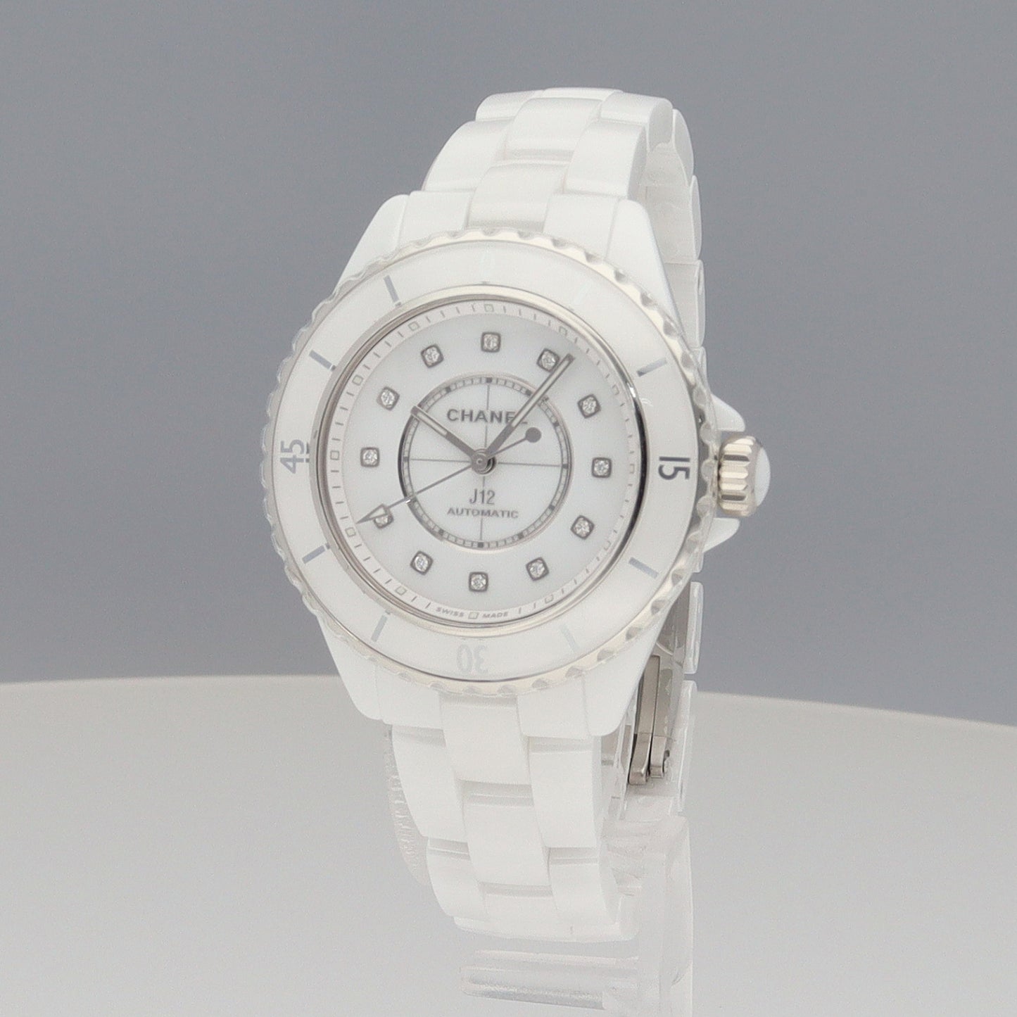 H9741 J21 White 1CHA02-00093
