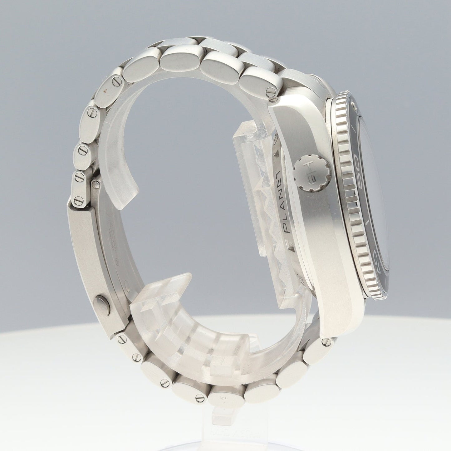 232.30.46.51.01.001 Seamaster Planet Ocean 2O-M01-00537