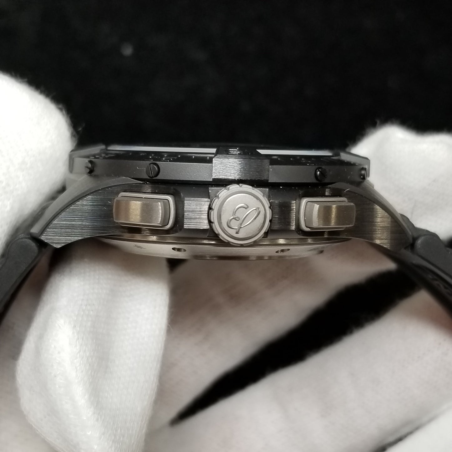 SB0147101B1X1 AVENGER B01 CHRONOGRAPH44 NIGHT MISSION 2BRT33-00185
