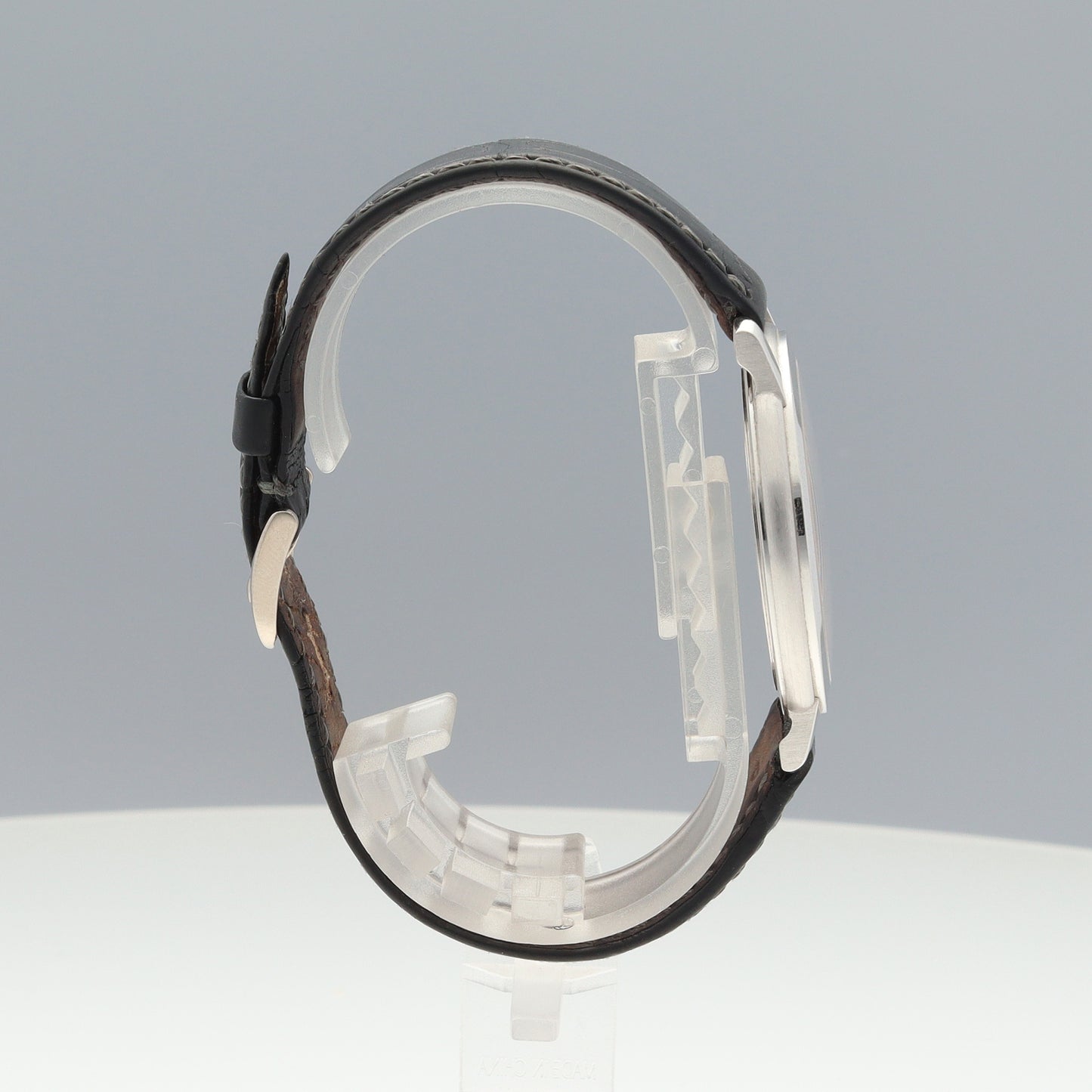 15093BC.OO.A002CR.01 Extra flat 2ADP01-00082