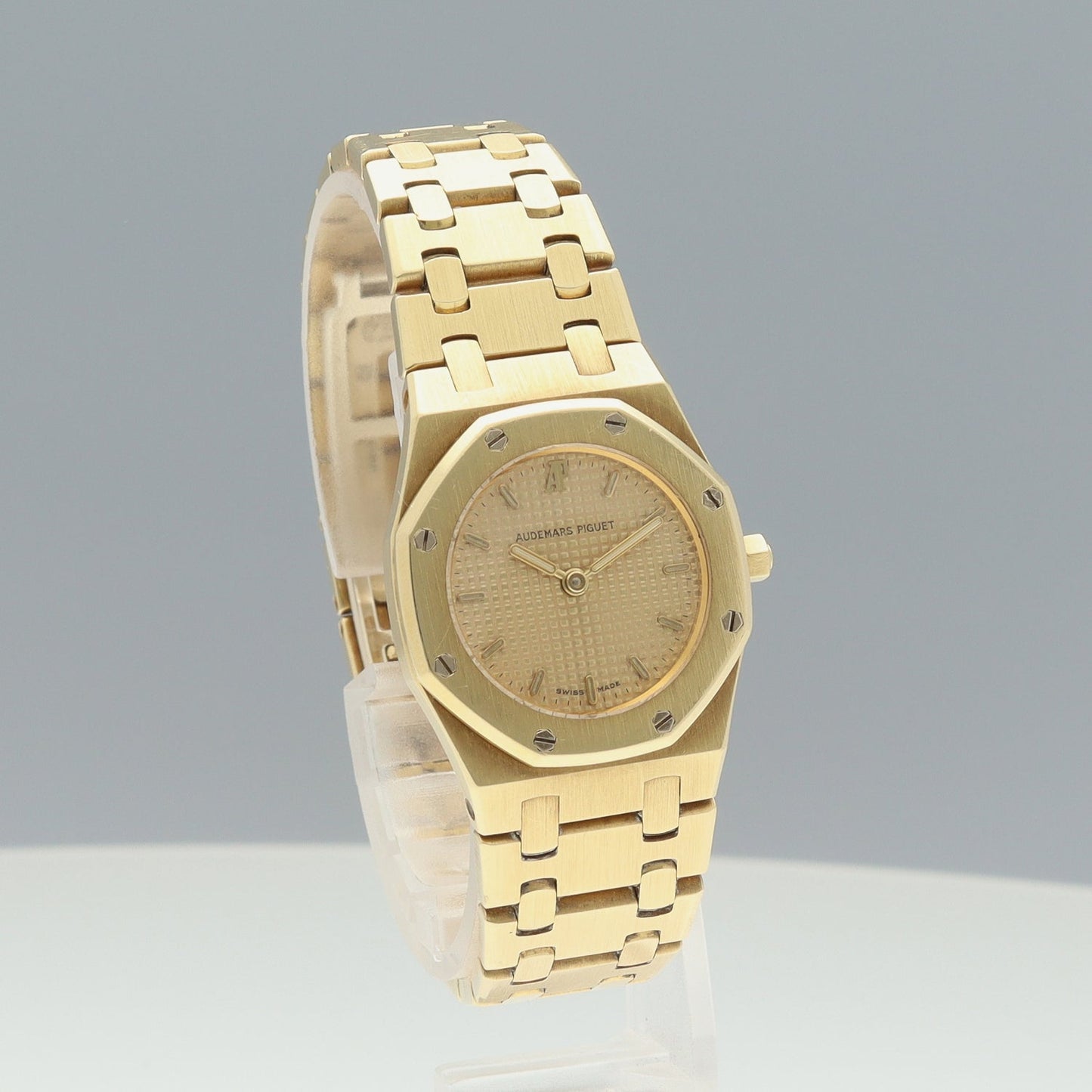 BA6339/722 Royal oak YG 2ADP33-00006