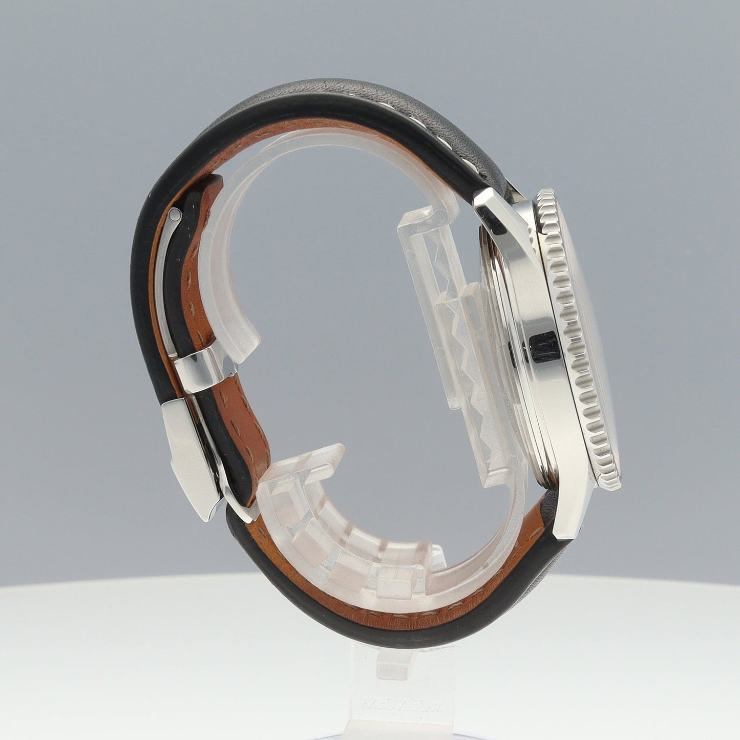 AB0120 Navitimer01 Chronograph 2BRT01-00166