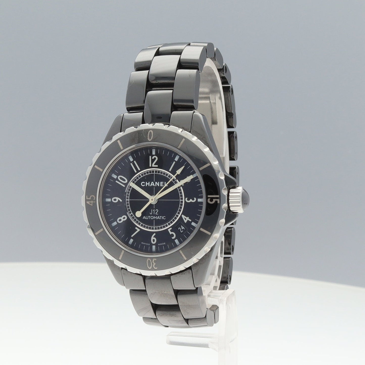 H0685 J12 Automatic 2CHA01-00124