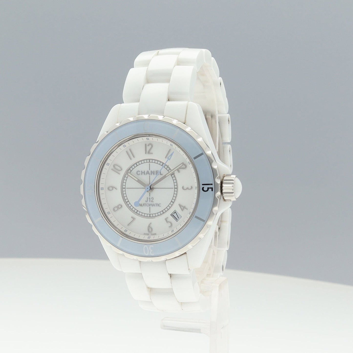 H4341 J12 Soft Blue World Limited 1200pcs 2CHA01-00127