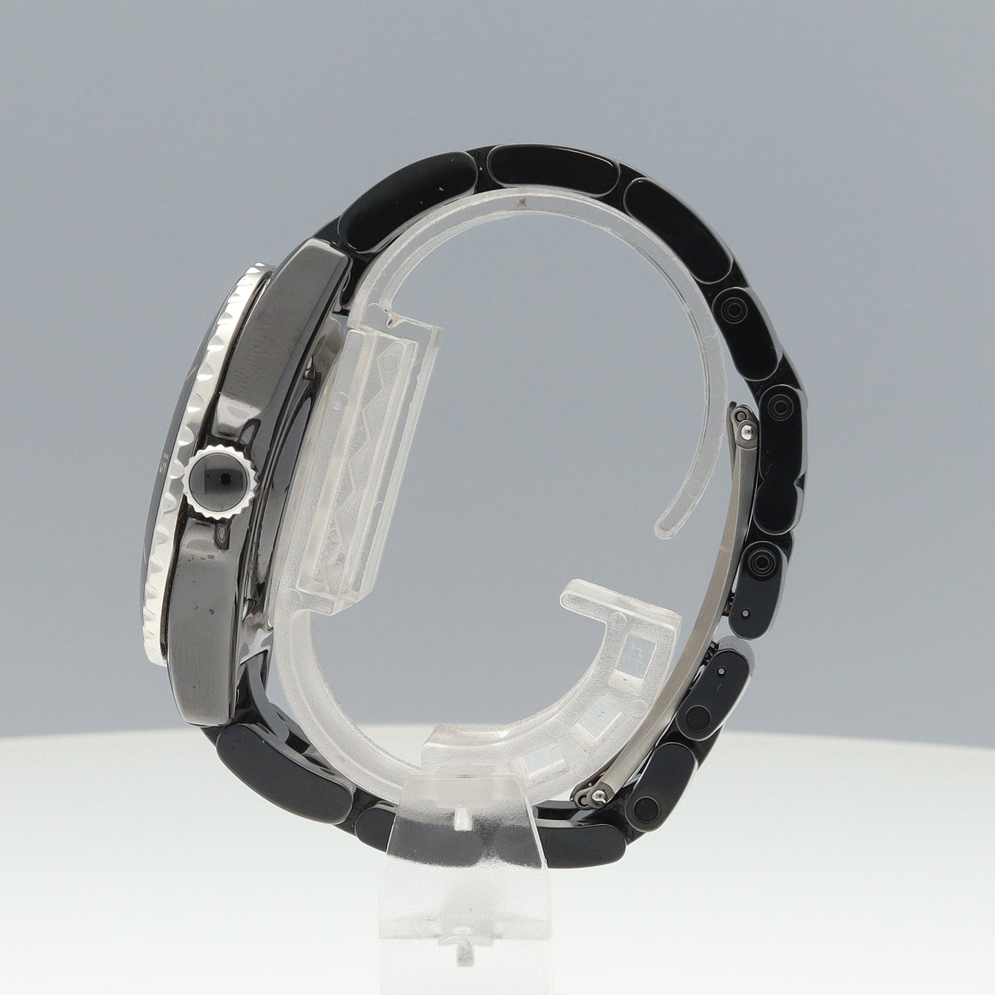 H5697 J12 Automatic 2CHA01-00136