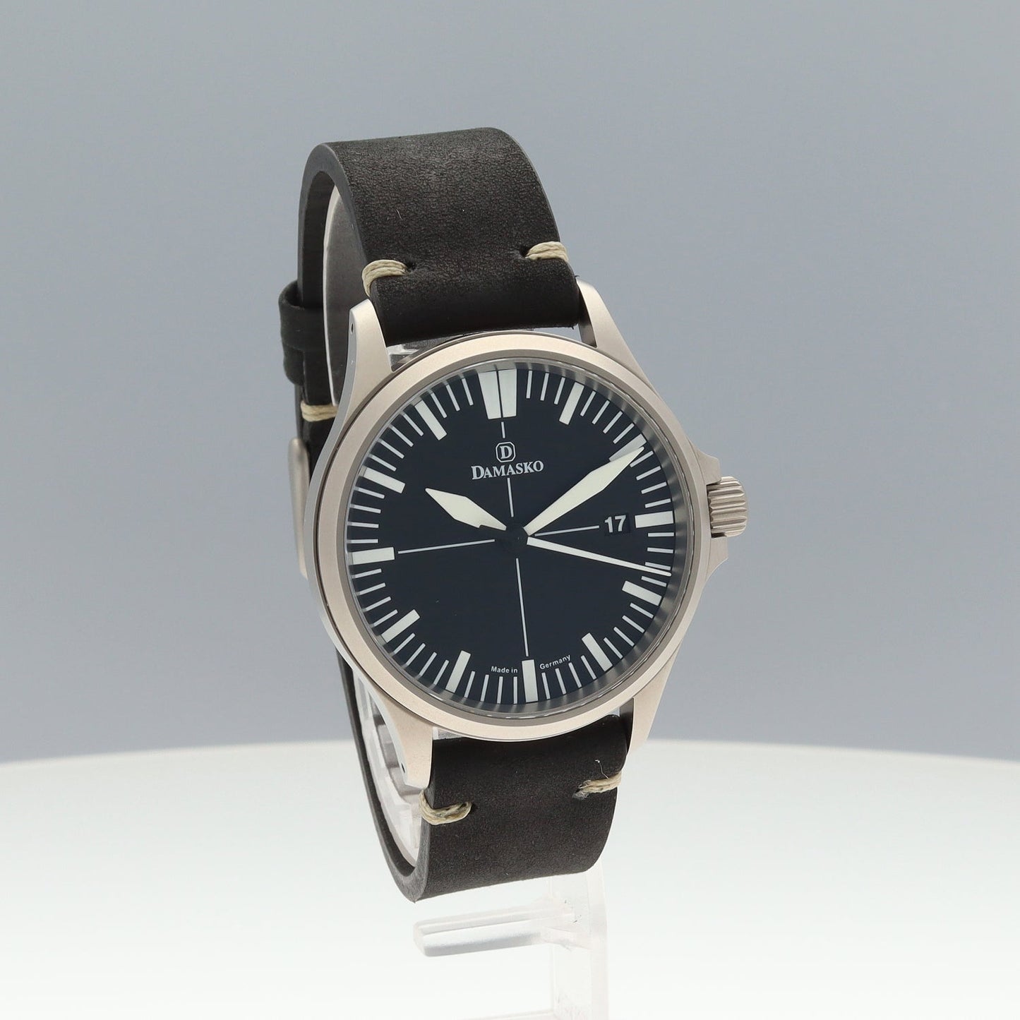 DS30 L Sporty three hands 2DMS01-00001