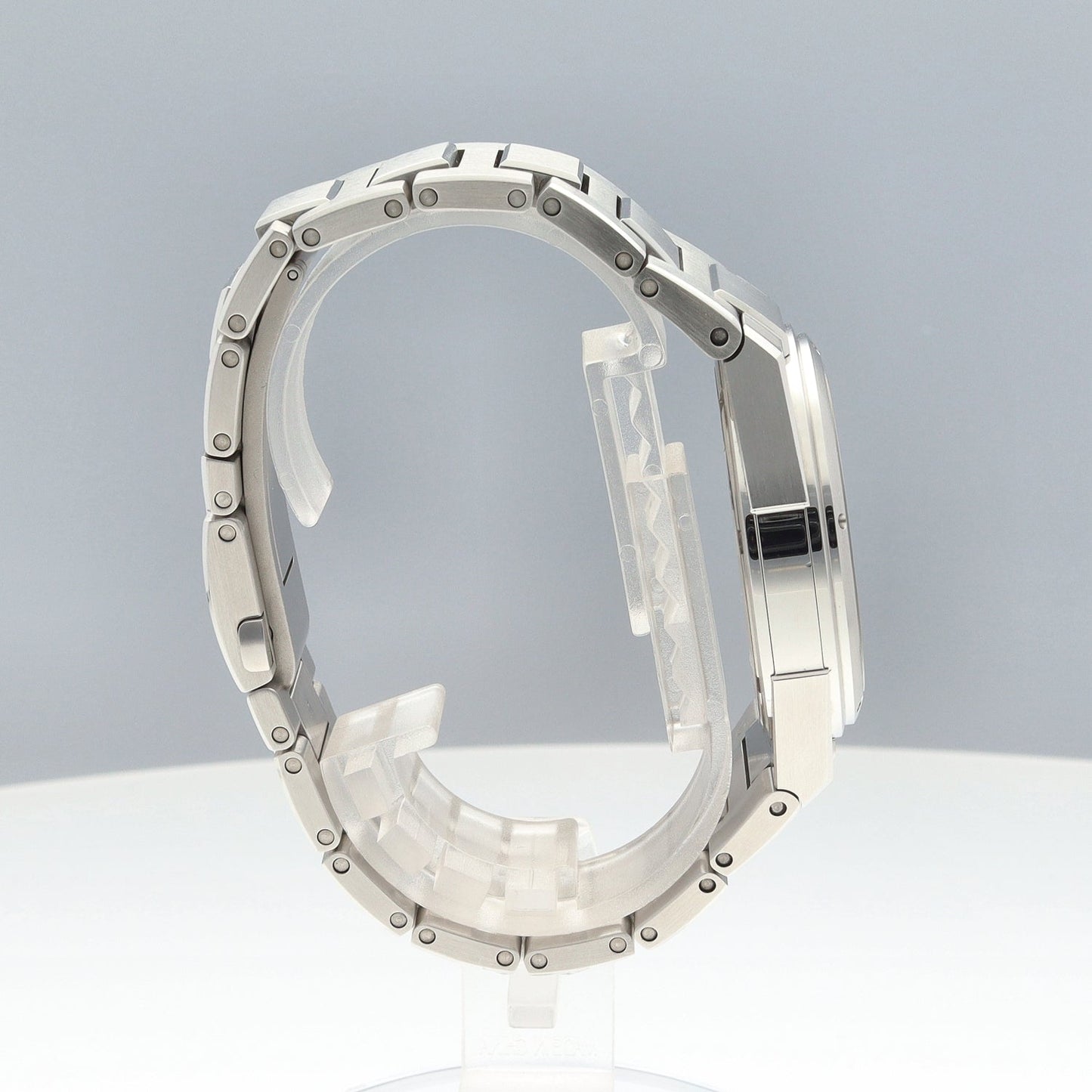 IW323902 INGENIEUR 2IWC01-00213