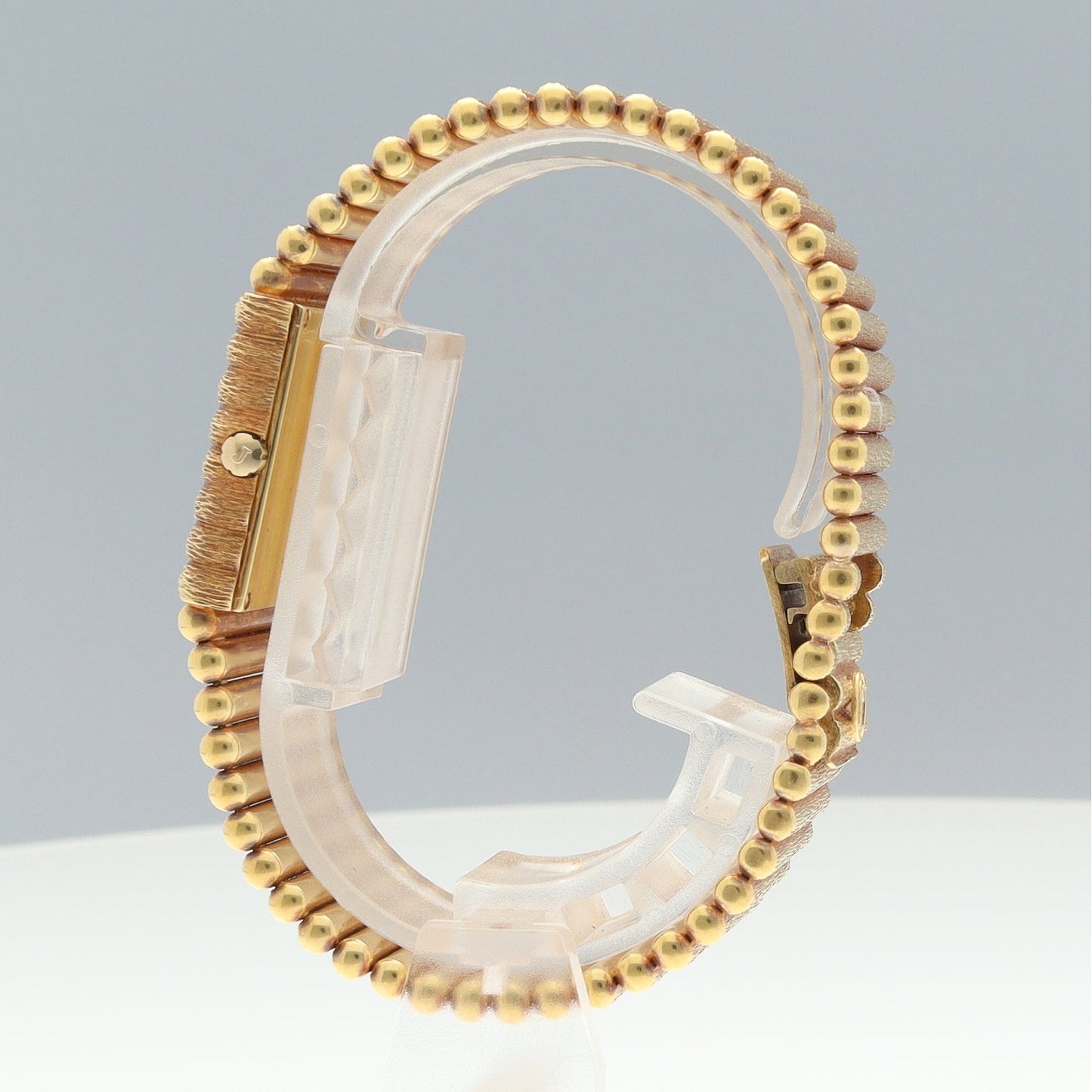 Square 750 Quartz 2JUV33-00001