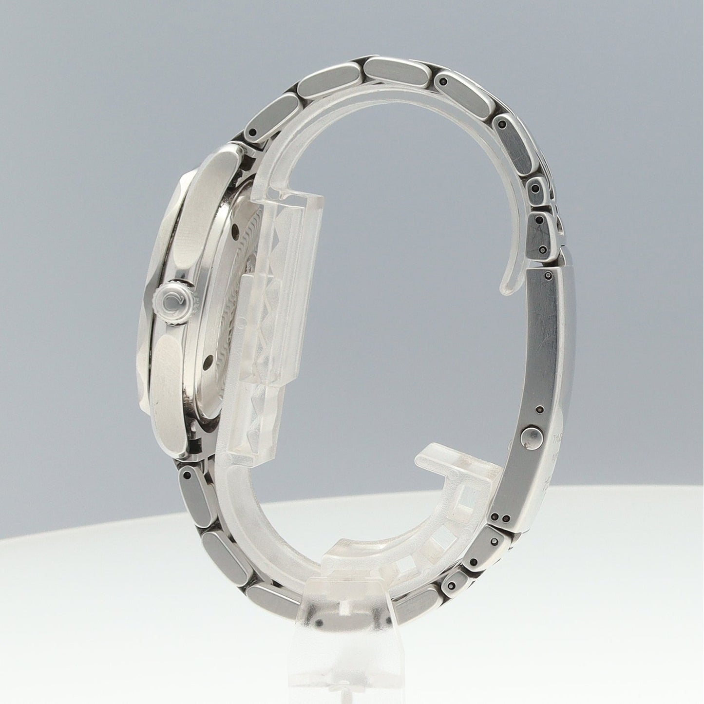 2252.61 Seamaster Marui Limited 2O-M01-00548