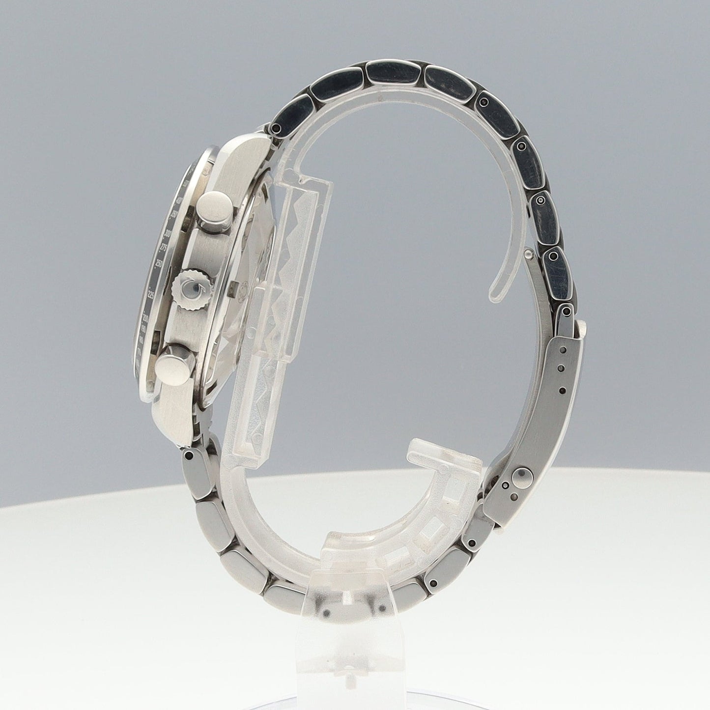 323.30.40.40.06.001 Speedmaster Date 2O-M01-00598