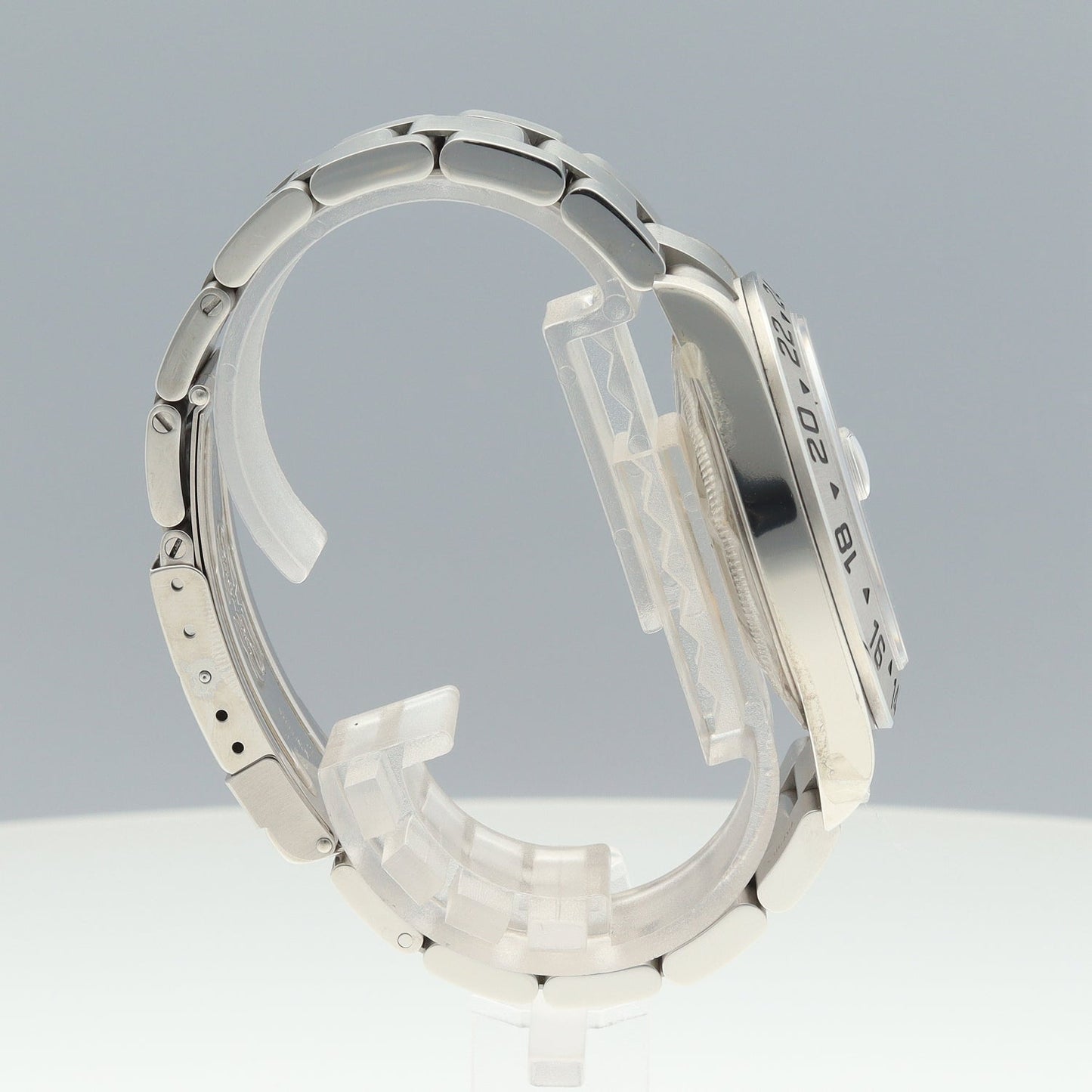 16570 ExplorerII F serial 2R-X01-01568