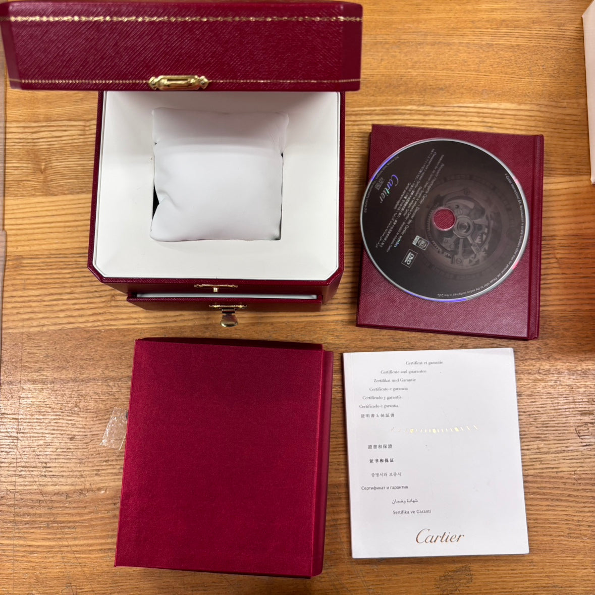 W1555951 Rotonde de Cartier Central Chronograph 2CAR01-01033