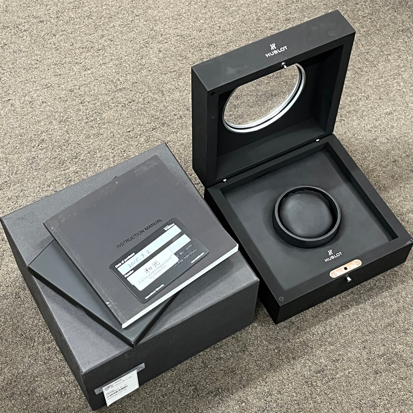 341.CX.1210.VR.1100 ビッグバン オールブラック シャイニー 2HUB01-00208