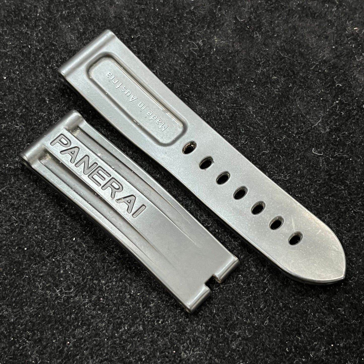 PAM00063 Luminor GMT 2PAN01-00226