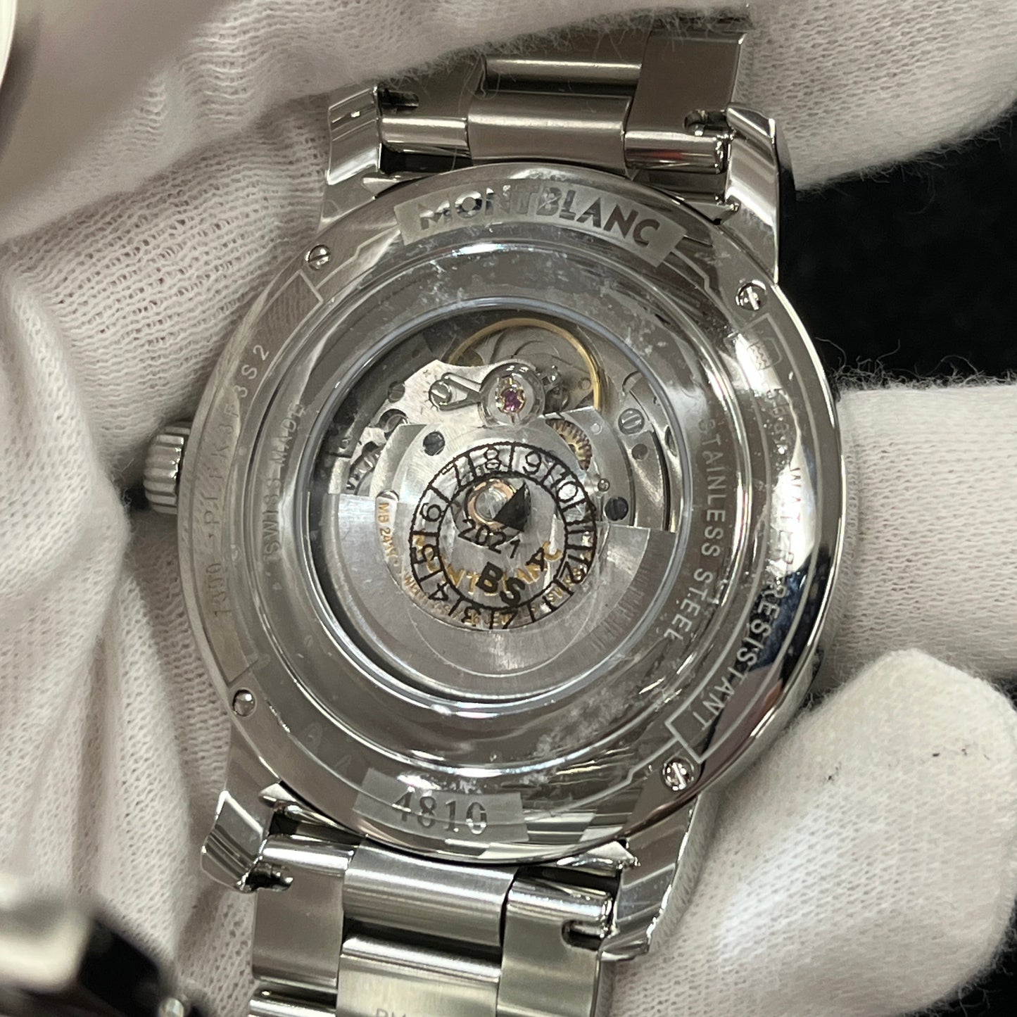 114852 Star 4810 Date 1MON01-00001