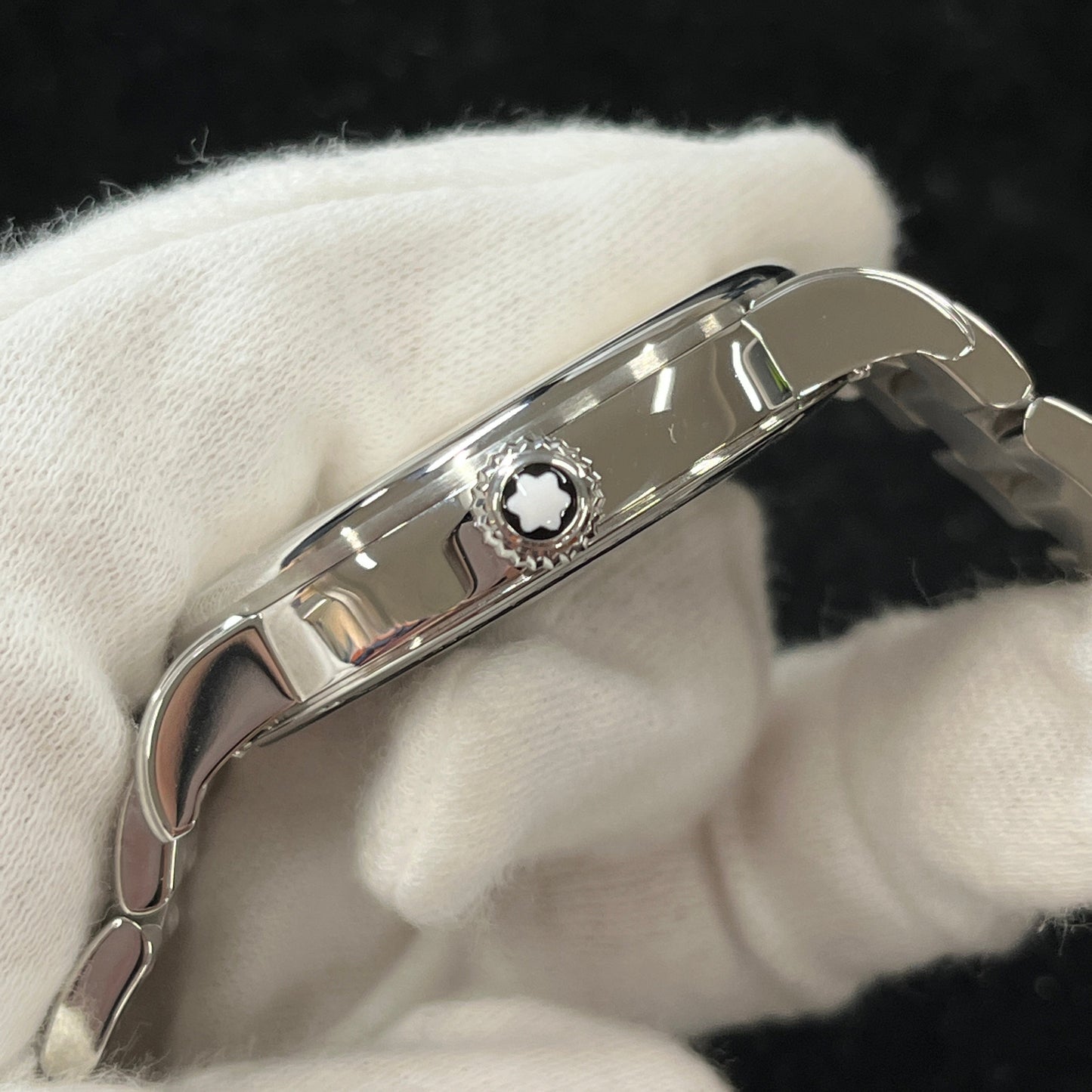 114852 Star 4810 Date 1MON01-00001