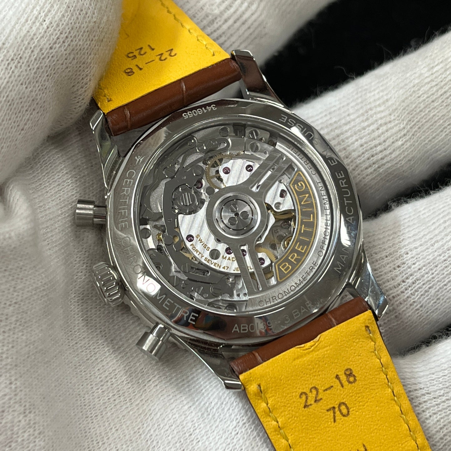AB0139211A1P1 Navitimer B01 Limited to Japan 2BRT01-00190