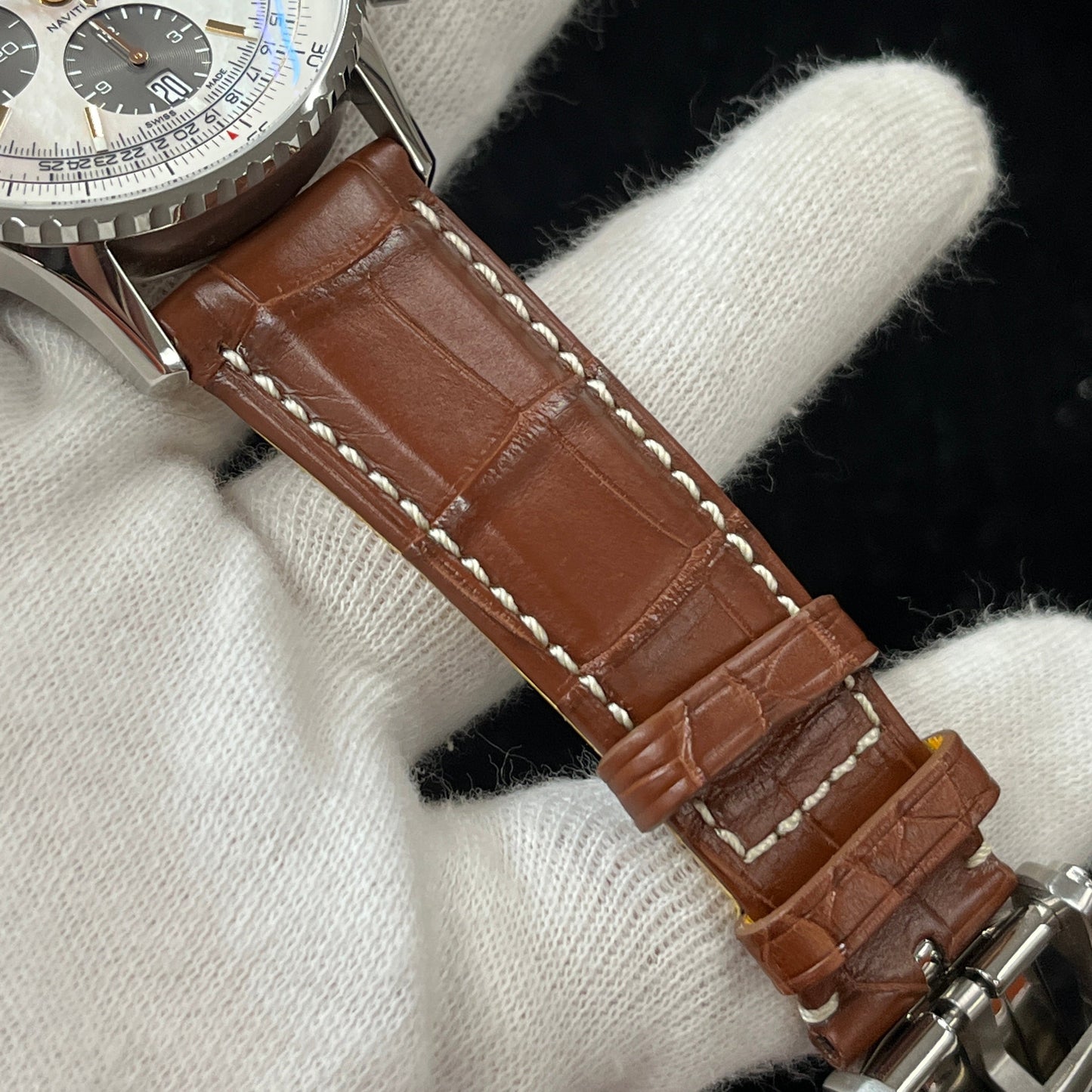 AB0139211A1P1 Navitimer B01 Limited to Japan 2BRT01-00190