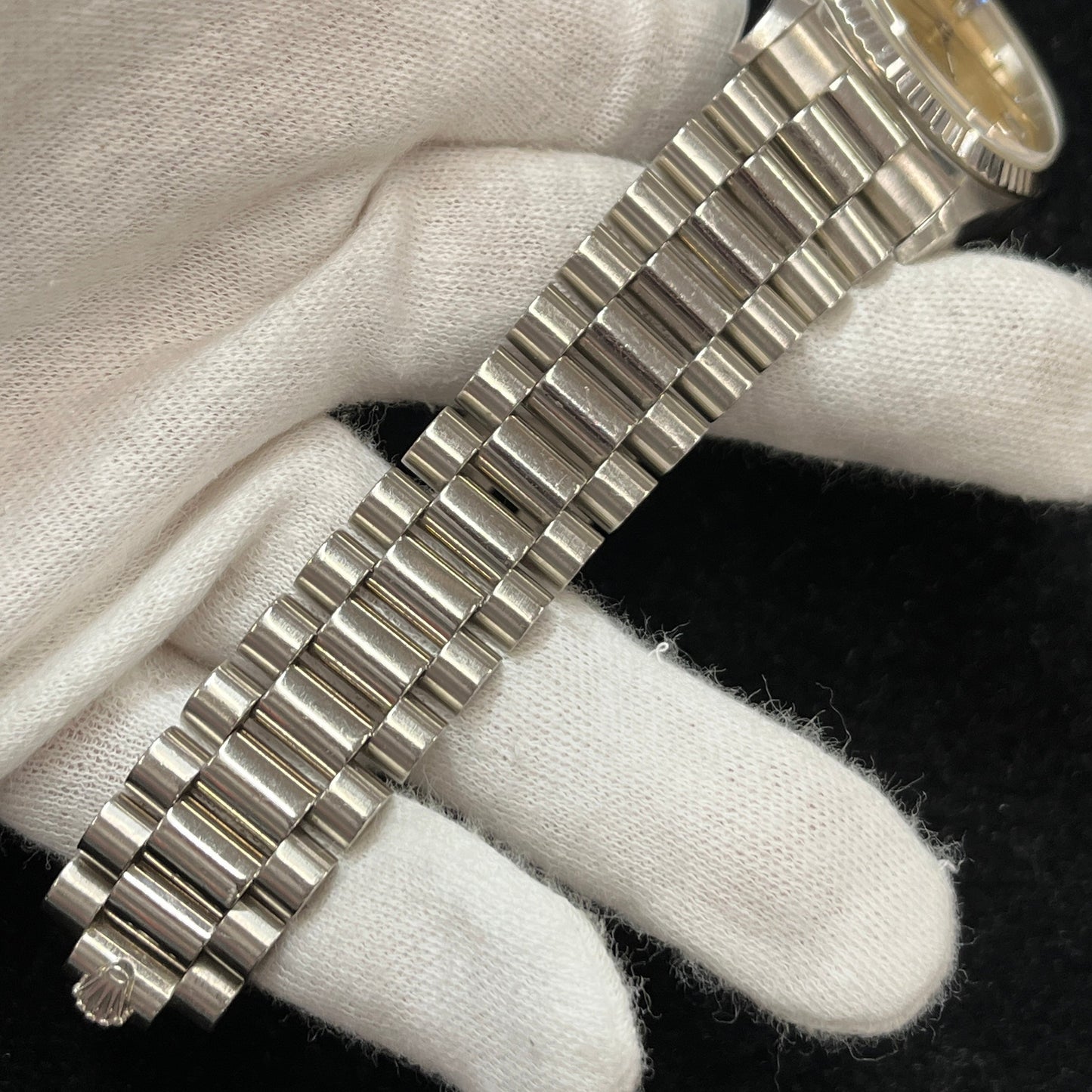 18239A Daydate 10P dial WG X****** serial 2R-X01-01339