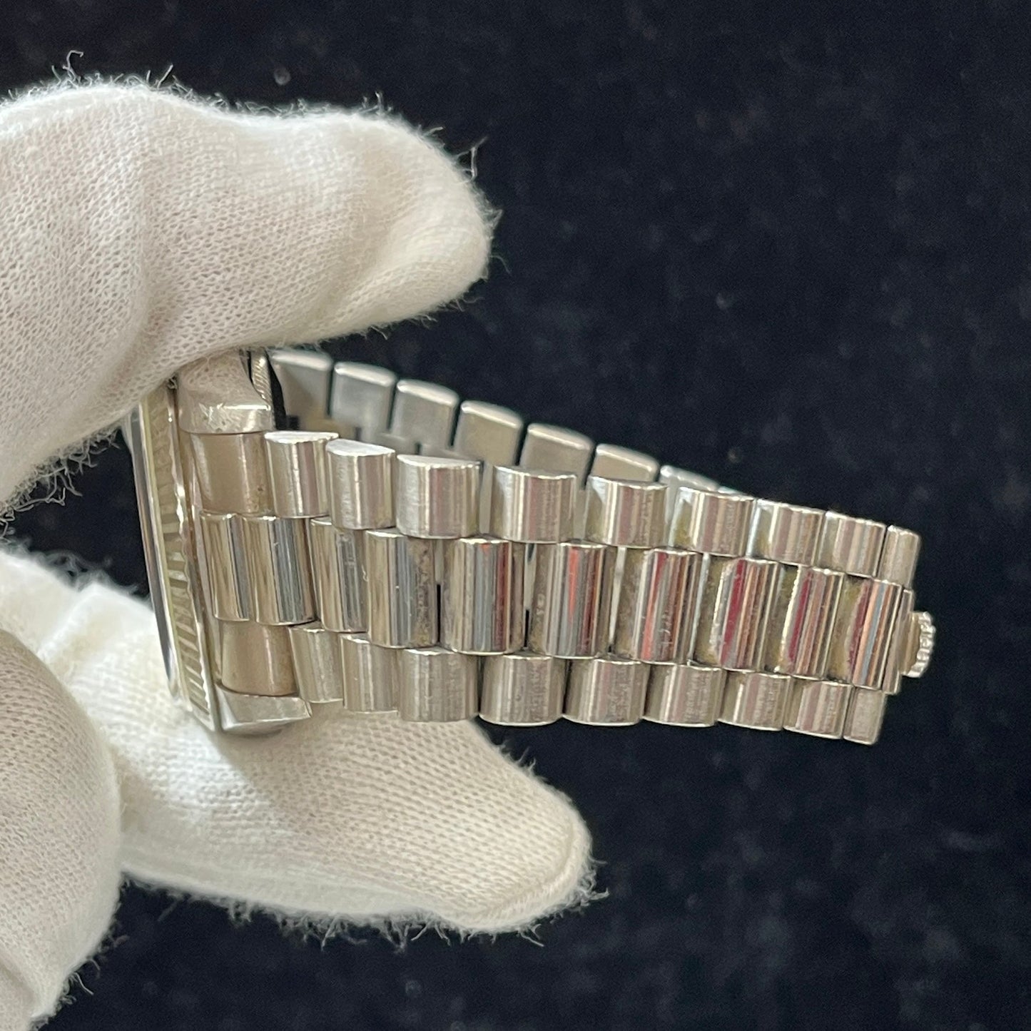 18239A Daydate 10P dial WG X****** serial 2R-X01-01339