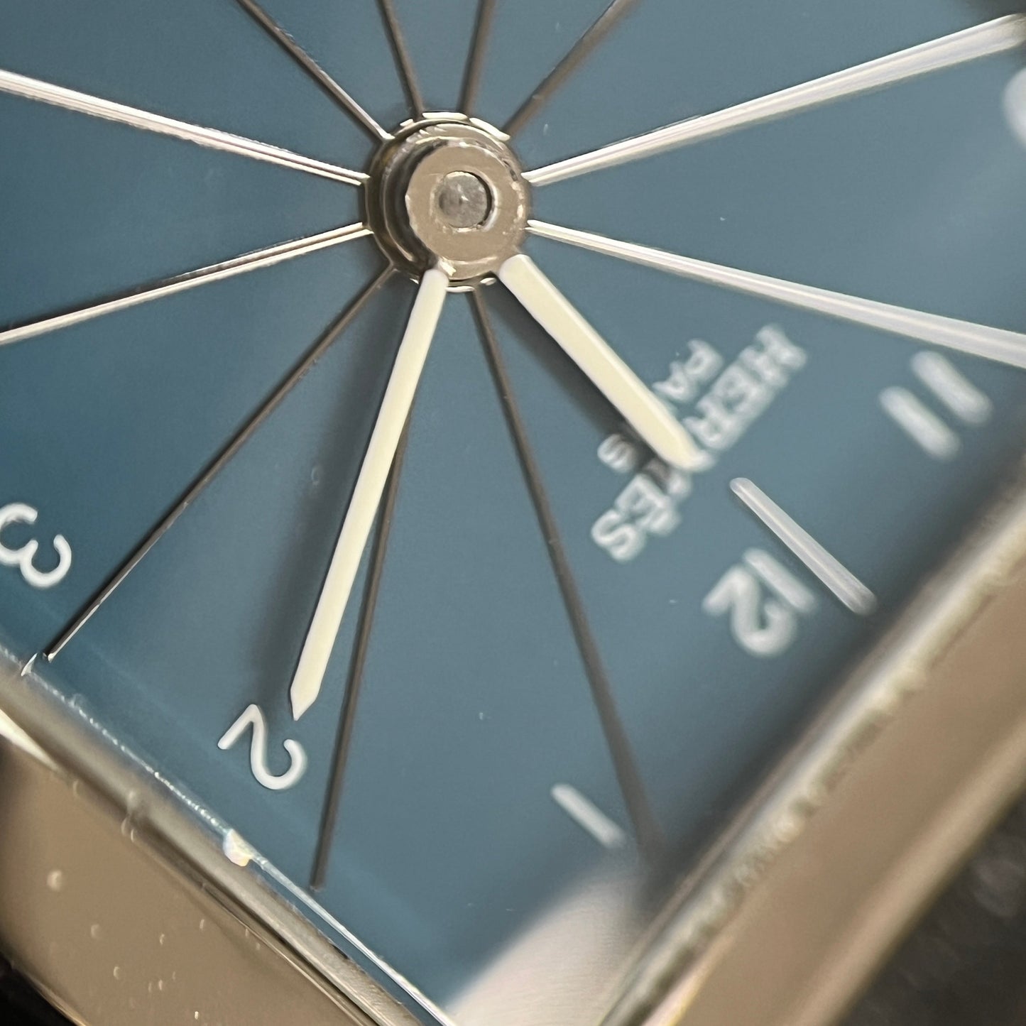 HH1.210 H watch 2HER01-00257