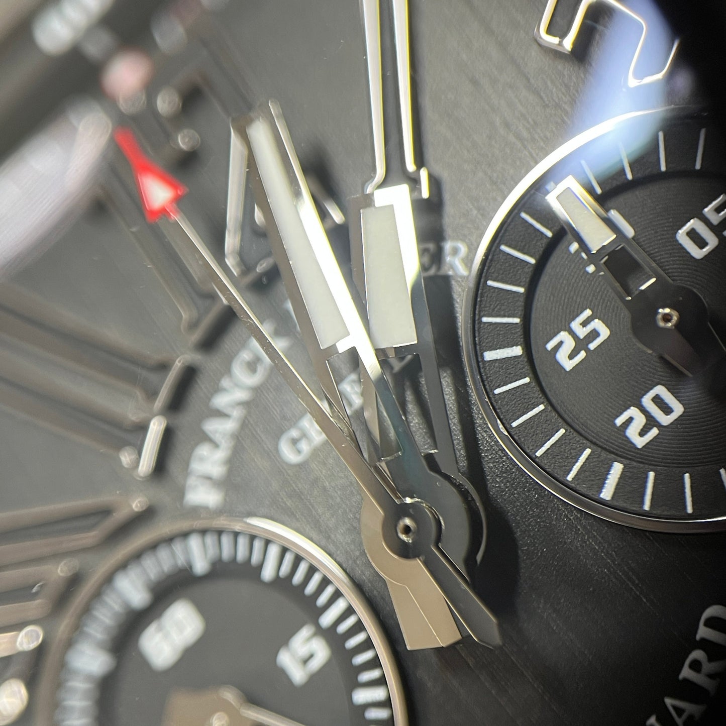 V45CCDT Vanguard Chronograph 2F-M01-00101