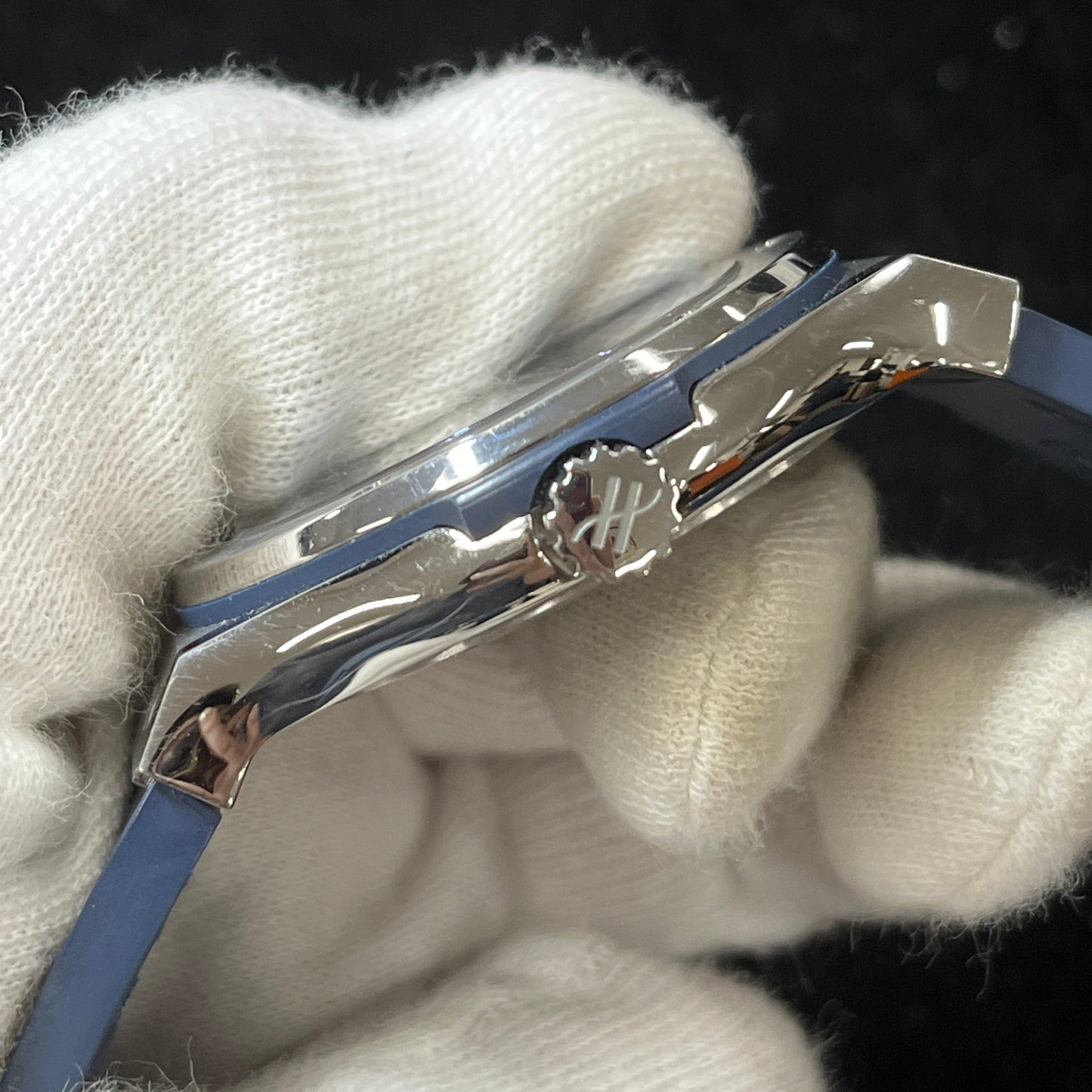 542.NX.7170.LR Classic Fusion Titanium 2HUB01-00213