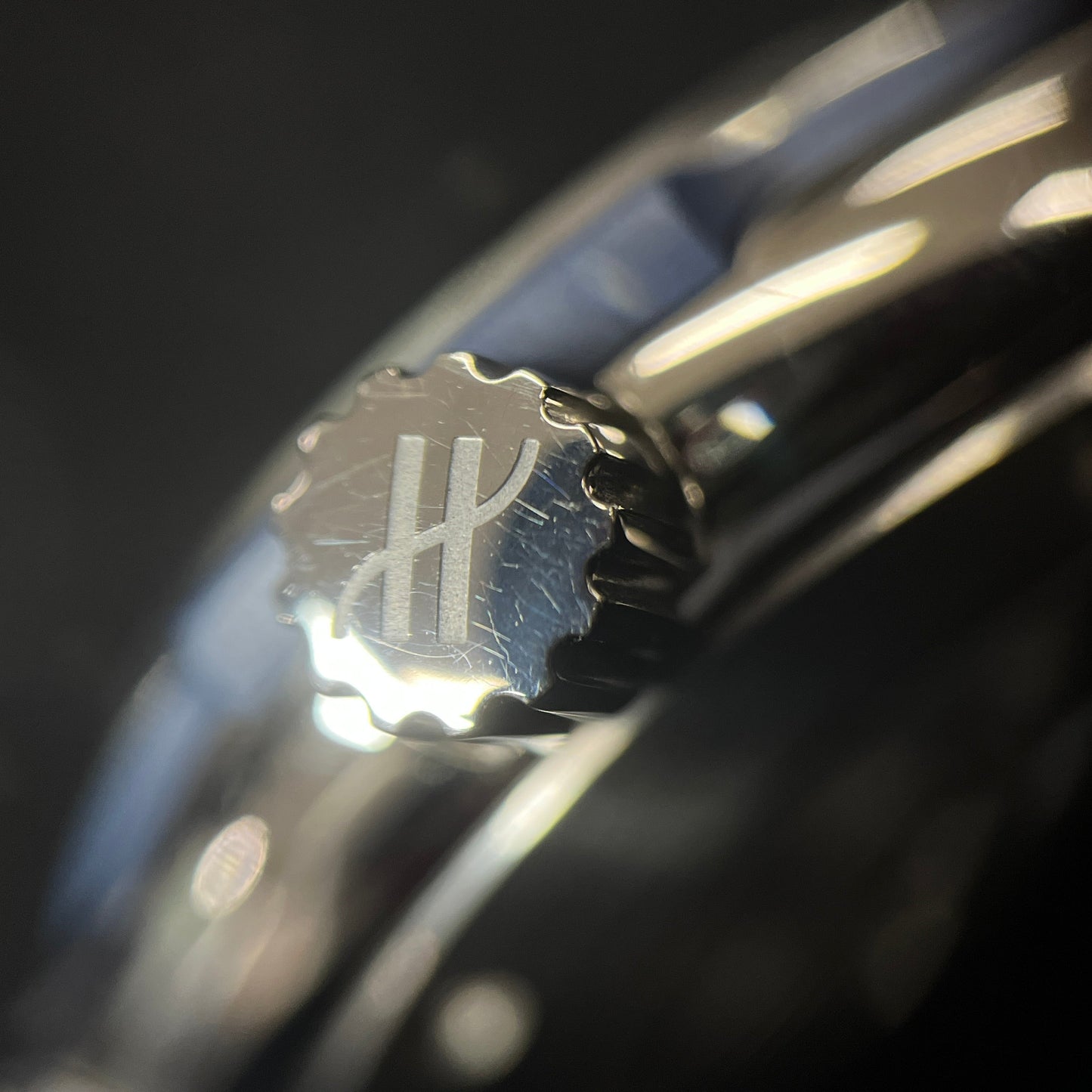 542.NX.7170.LR Classic Fusion Titanium 2HUB01-00213