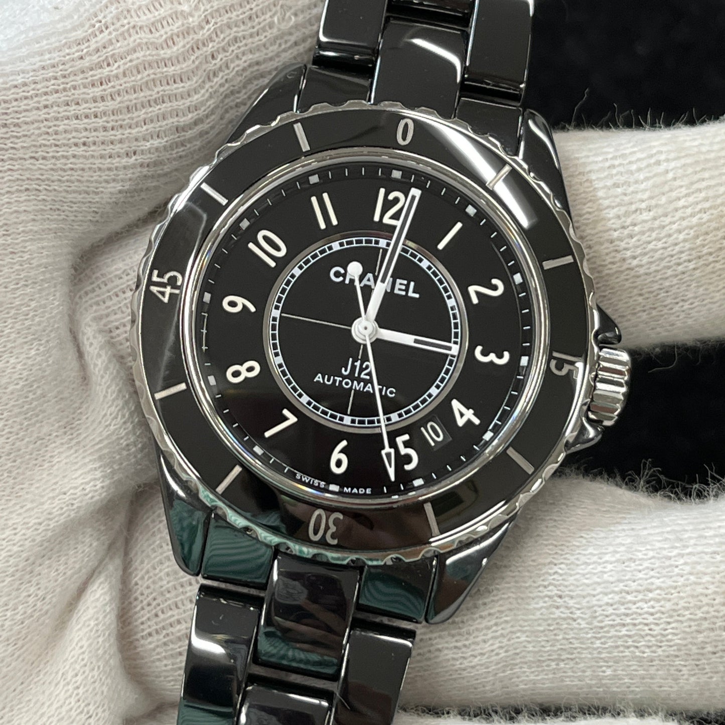 H5697 J12 Automatic 2CHA01-00136