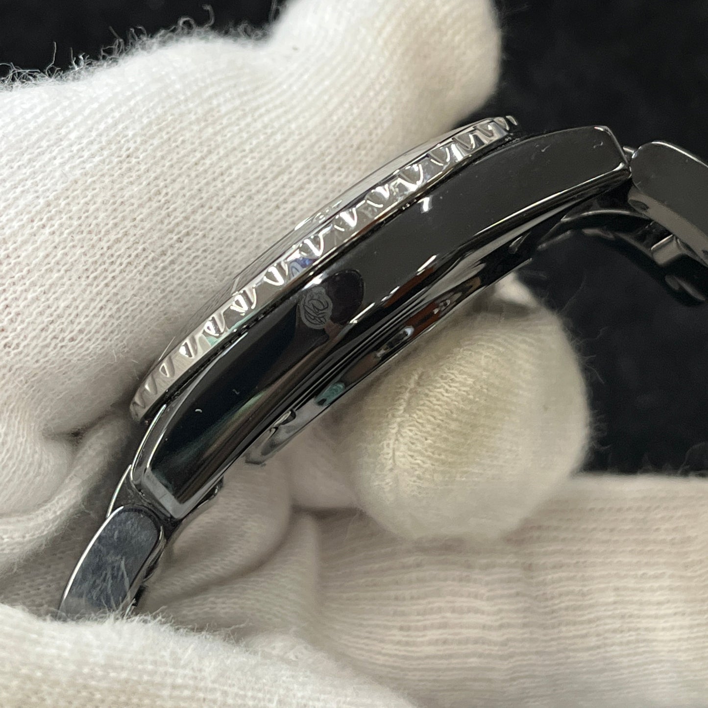 H5697 J12 Automatic 2CHA01-00136