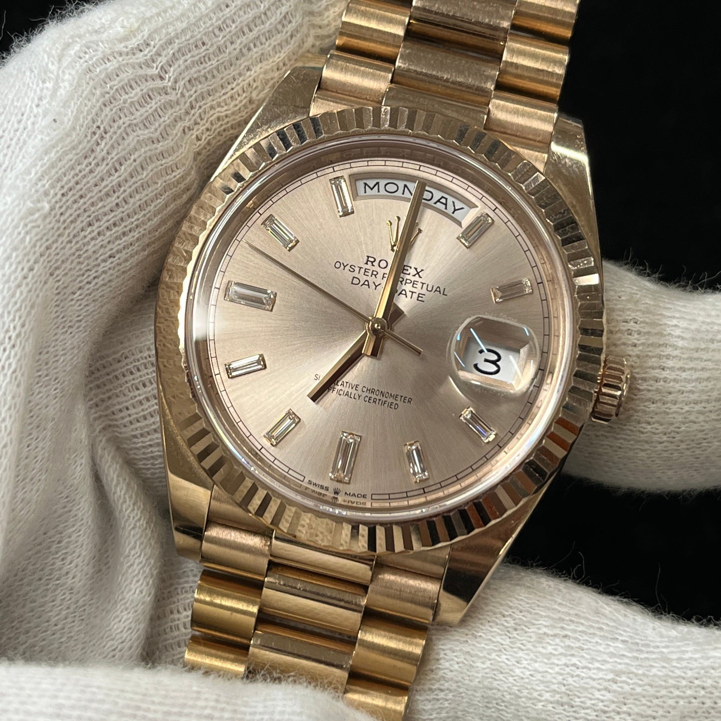 228235A DayDate 40 ERG Q serial 2R-X01-01447