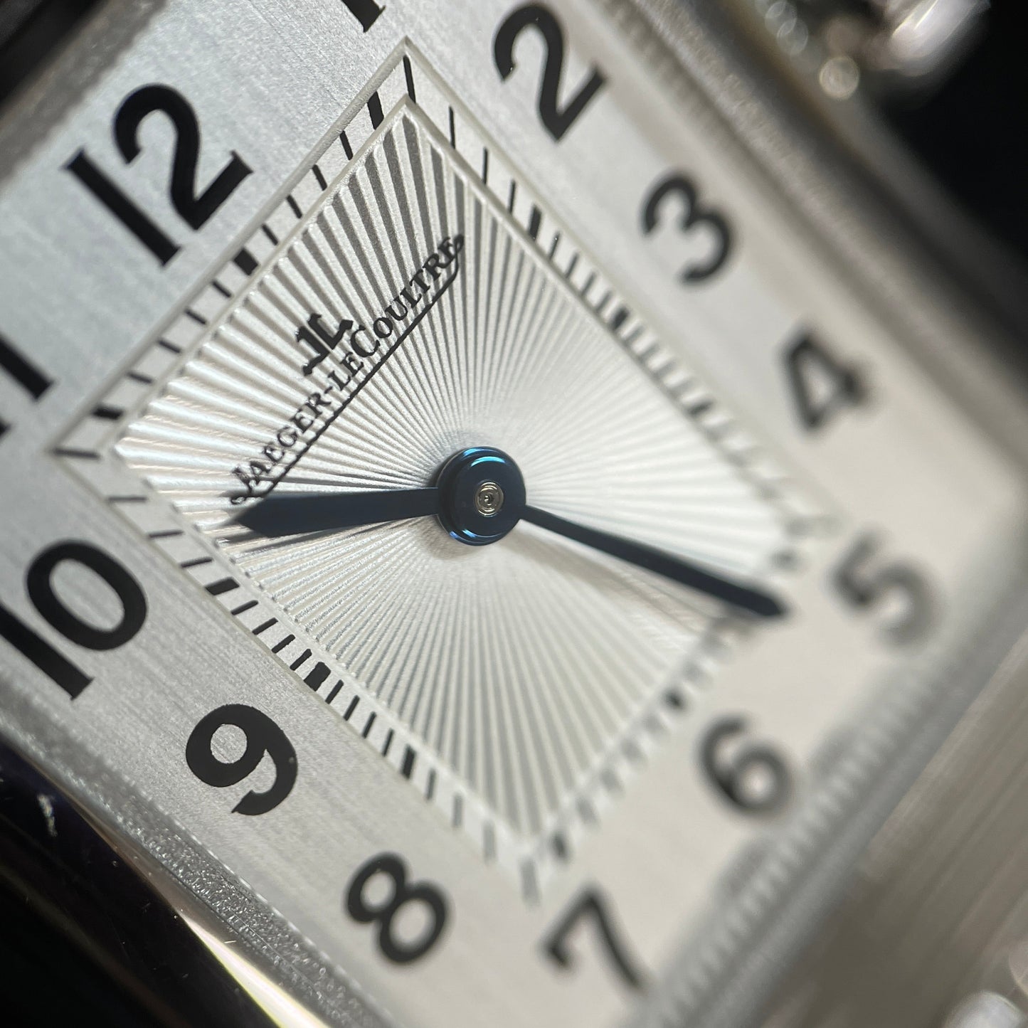 Q2588120 Reverso Classic Medium Duet 2JLC01-00115