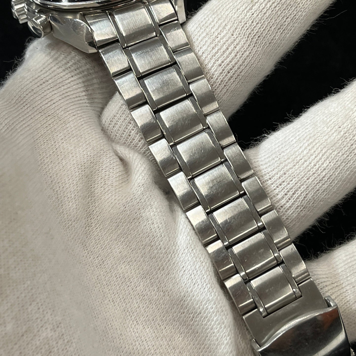 323.30.40.40.06.001 Speedmaster Date 2O-M01-00598