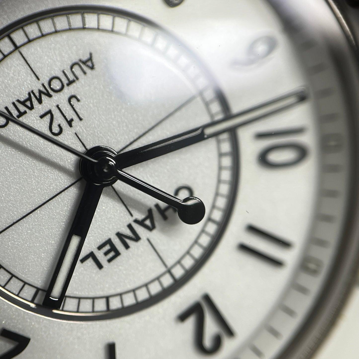 H0970 J12 Automatic 2CHA33-00007