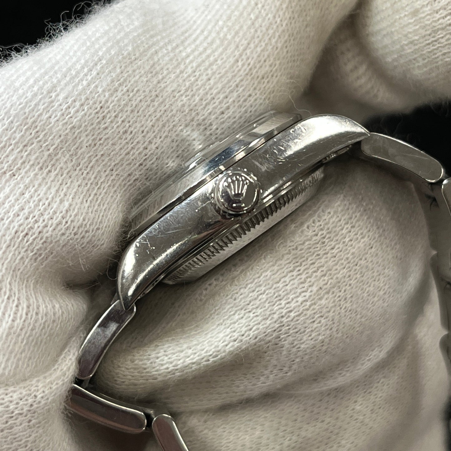 69160 Oyster Perpetual Date U serial 2R-X01-01450