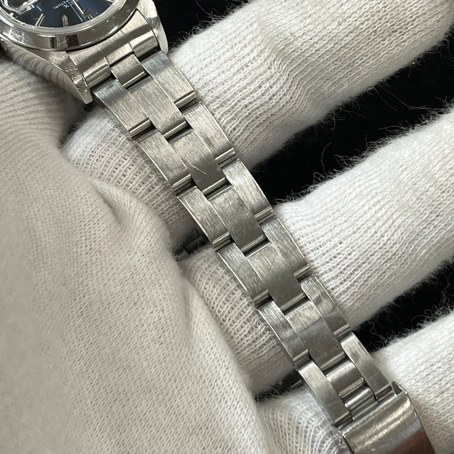69160 Oyster Perpetual Date U serial 2R-X01-01450