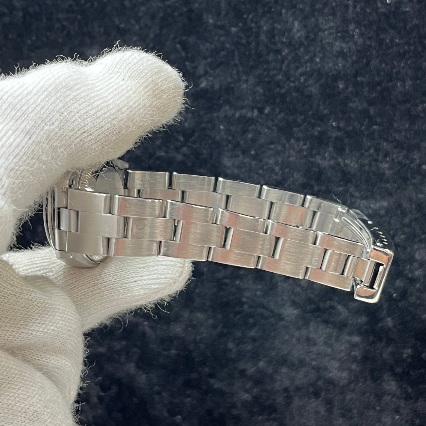 69160 Oyster Perpetual Date U serial 2R-X01-01450