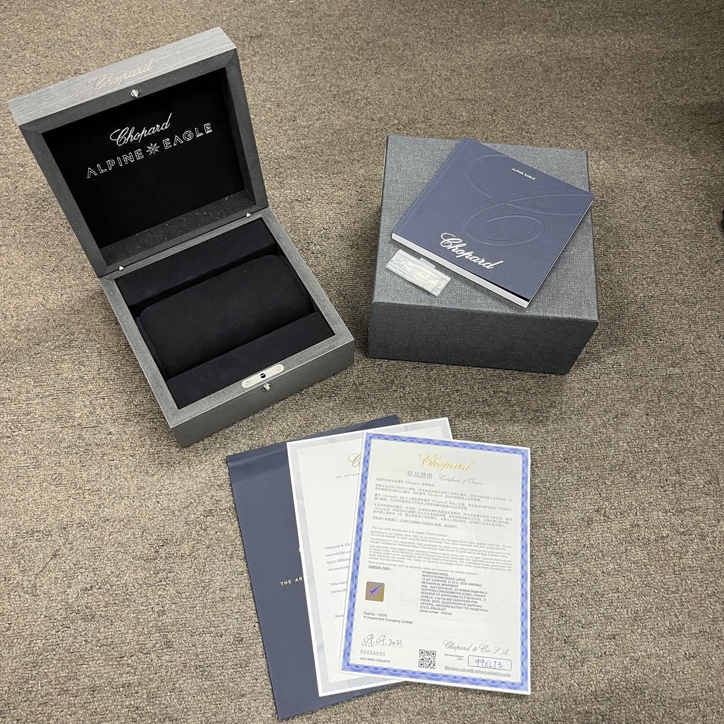 298600-00077 Alpine Eagle Large 2CHO01-00077