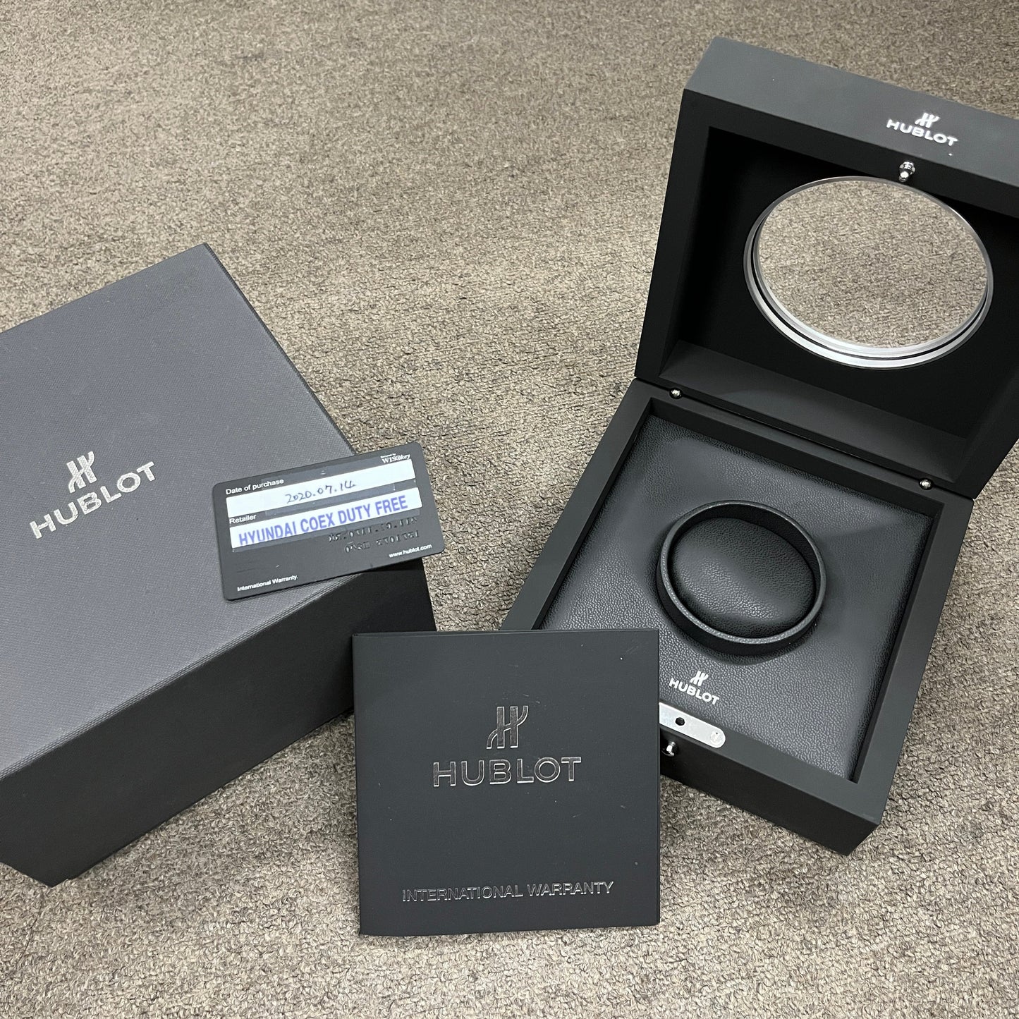 411.CI.1170.RX Big Bang Unico Black Magic 2HUB01-00245