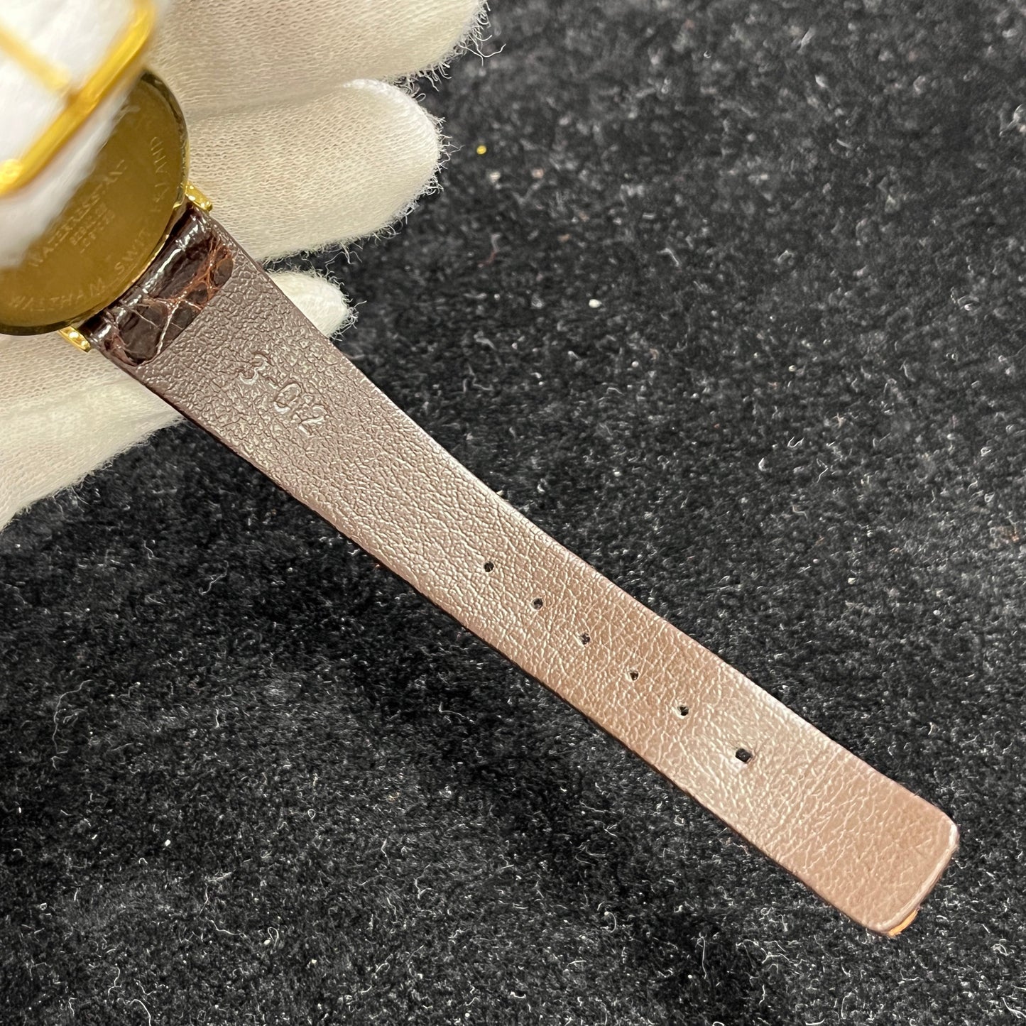 92940.26 Quartz 18K YG 2WAL33-00001