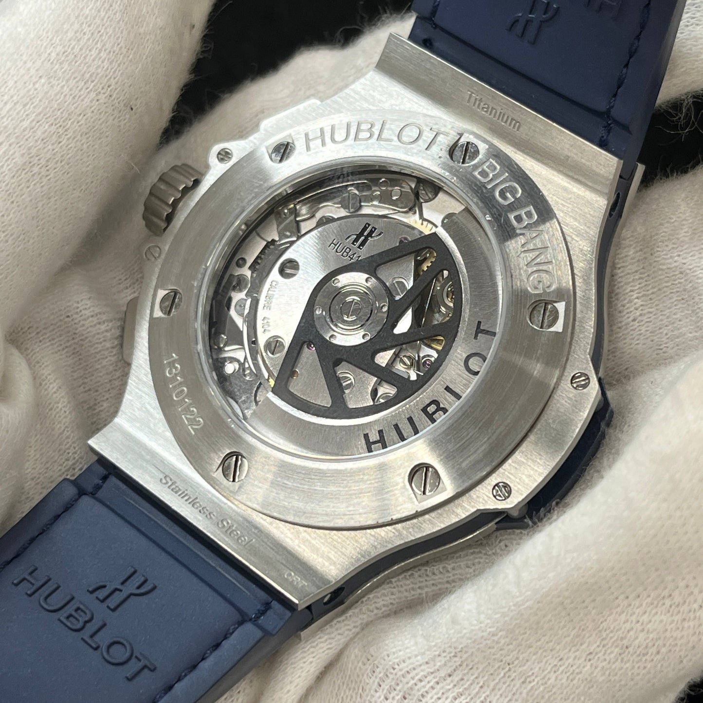 301.SX.7170.LR.1104 Big bang Bezel Diamond 2HUB01-00243