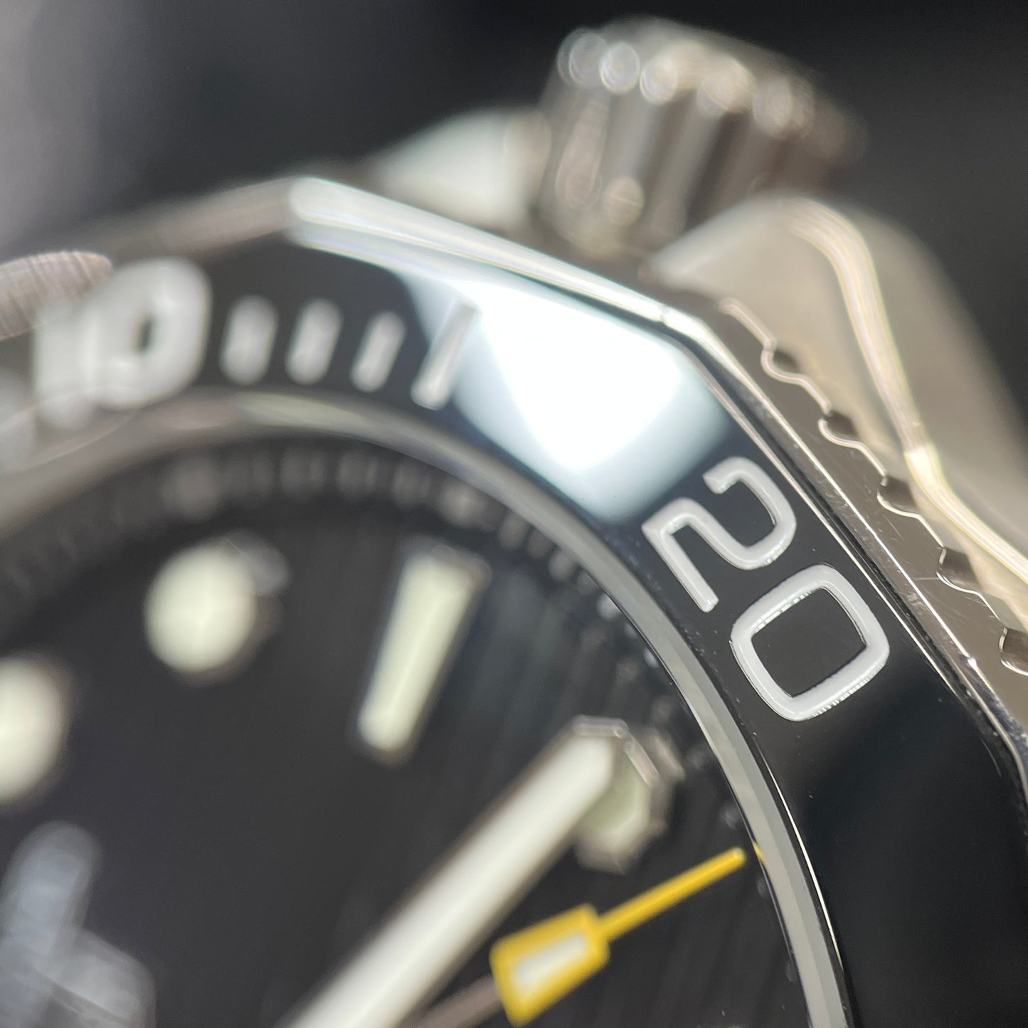 WBP201A.FT6197 Aquaracer Professional 300 2TAG01-00250