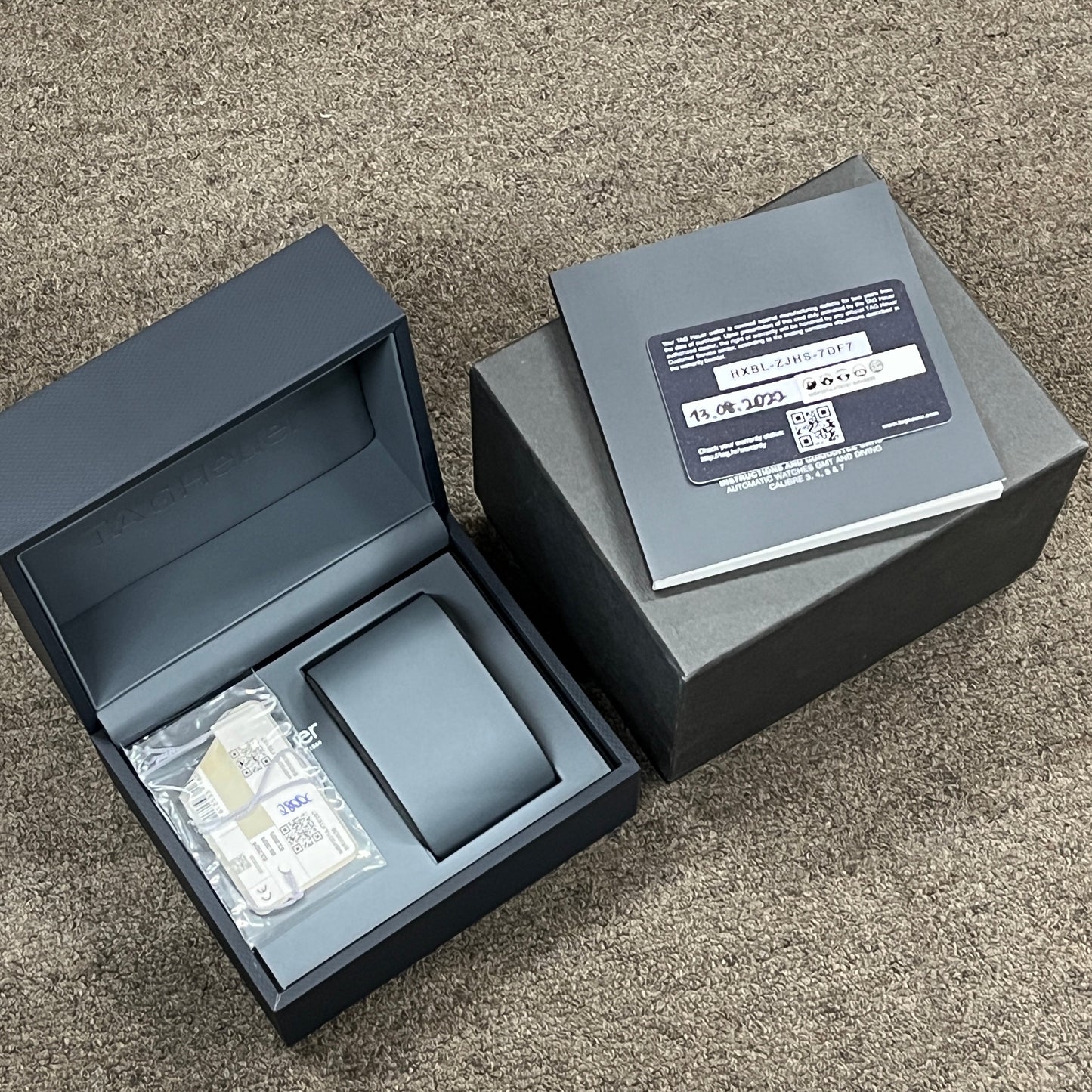 WBP201A.FT6197 Aquaracer Professional 300 2TAG01-00250