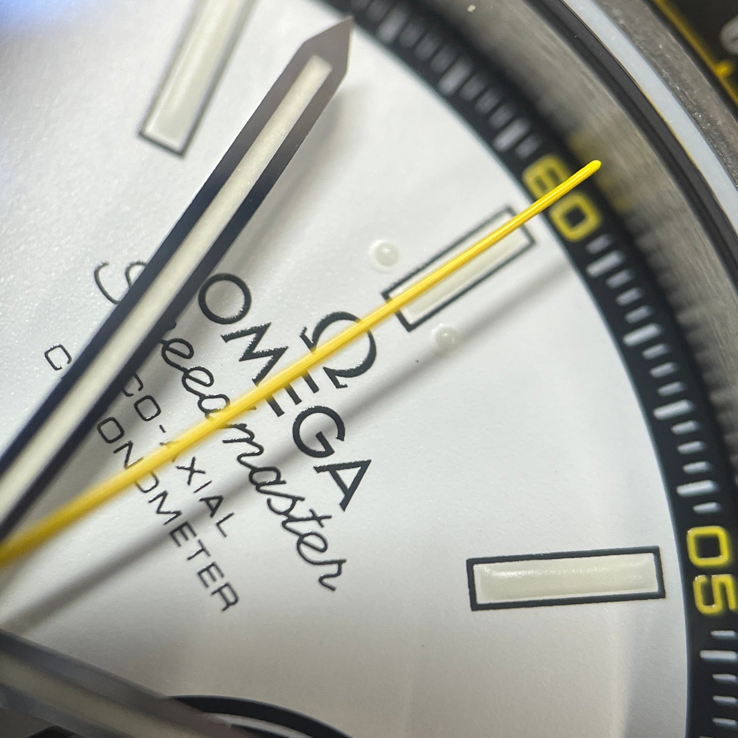 326.30.40.50.04.001 Speedmaster RACING CO‑AXIAL 2O-M01-00527