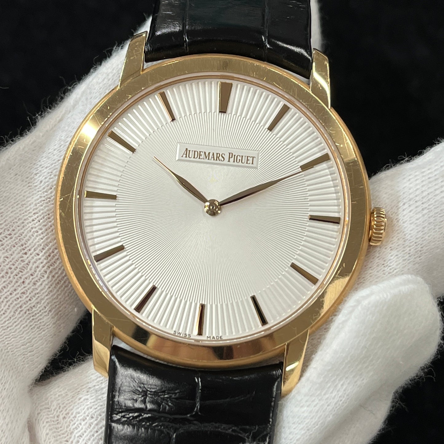 151800R.00.A102CR.01 Jules Audemars Extra Thin PG 2A-P01-00082