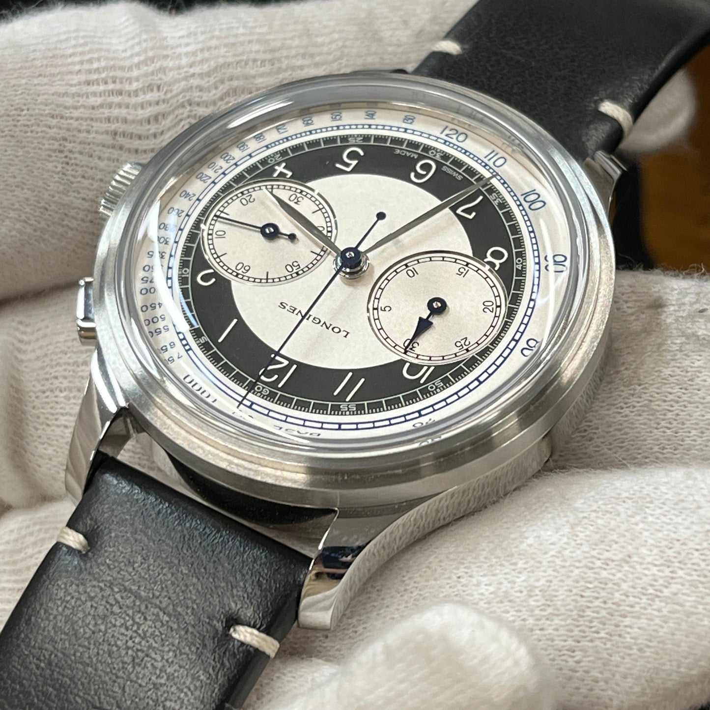 L2.830.4 Heritage Classic Chronograph Tuxedo 2LON01-00058
