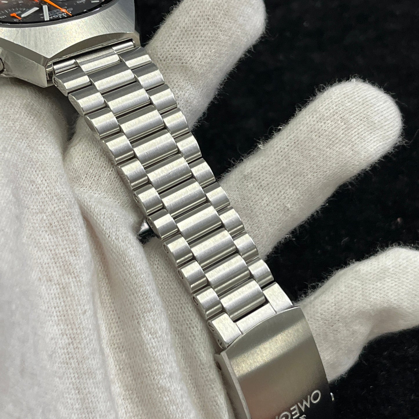 327.10.43.50.06.001 Speedmaster Mark II Co‑Axial 2O-M01-00528