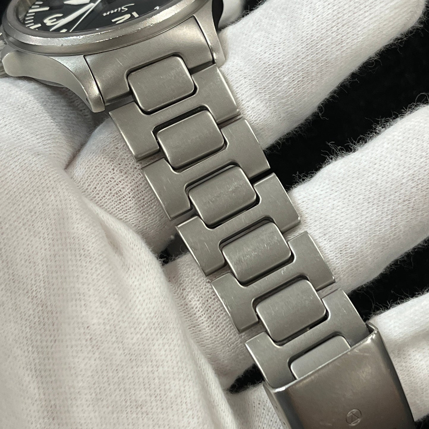 856.B Instrument watch 2SIN01-00028
