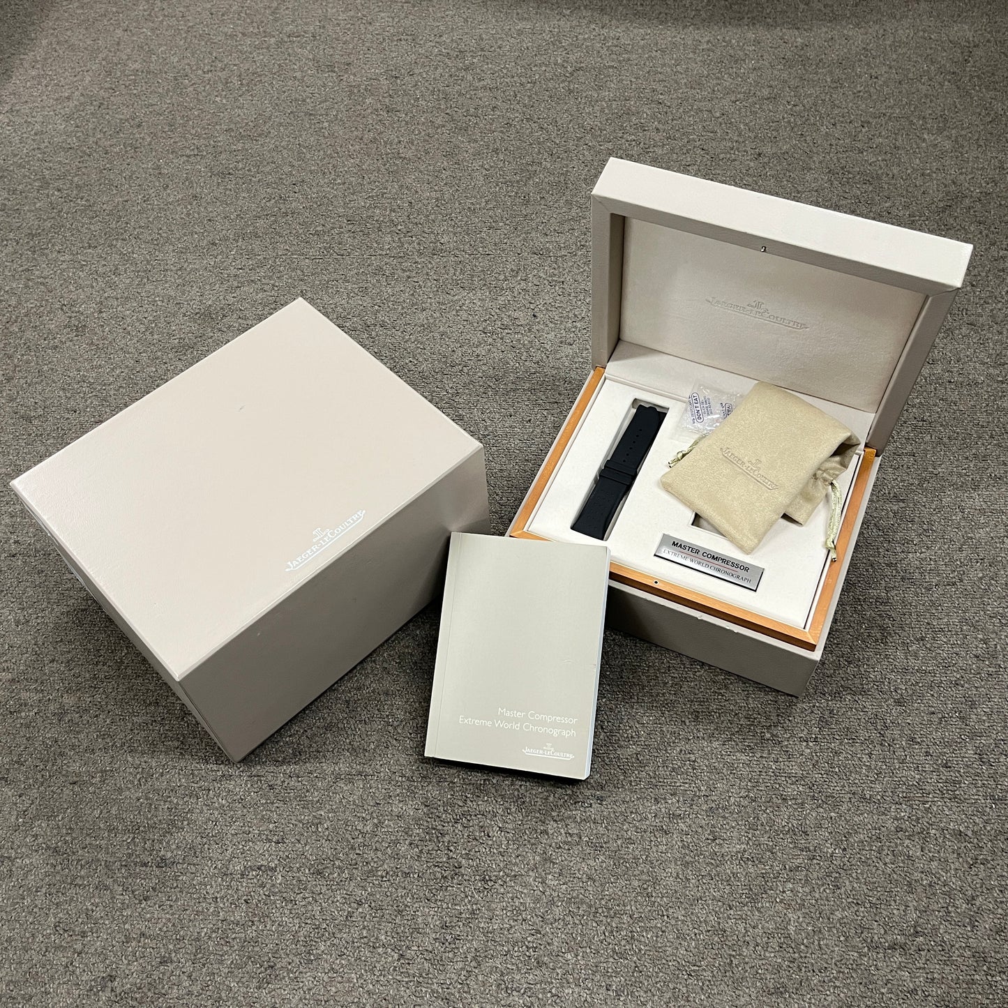 Q1768470 マスターコンプレッサー エクストリーム ワールド クロノグラフ 2JLC01-00132