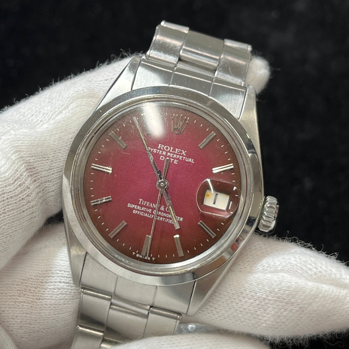 1500 Oyster Perpetual Date Restore dial Cal.1570 23***** Serial 2R-X01-01385